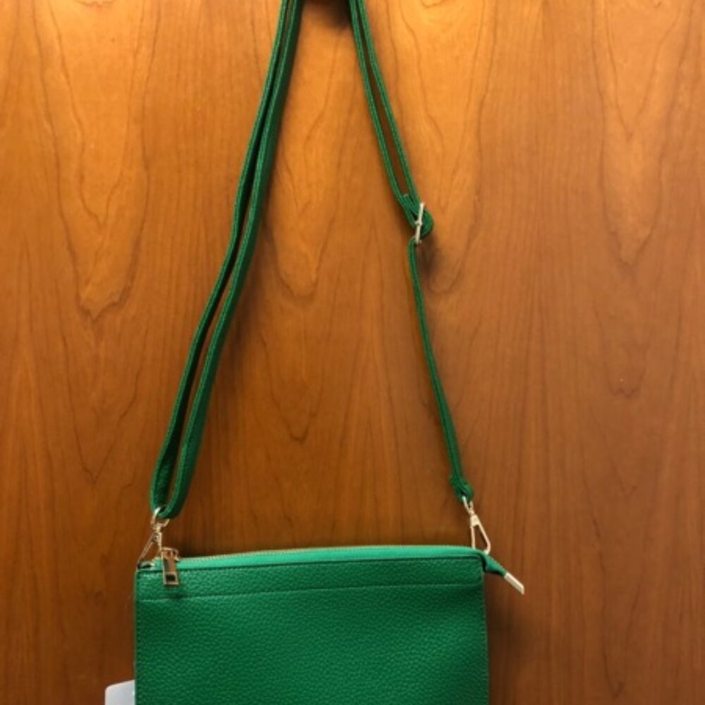 Proya Fashion Pebbled Christmas Green Crossbody/Wristlet